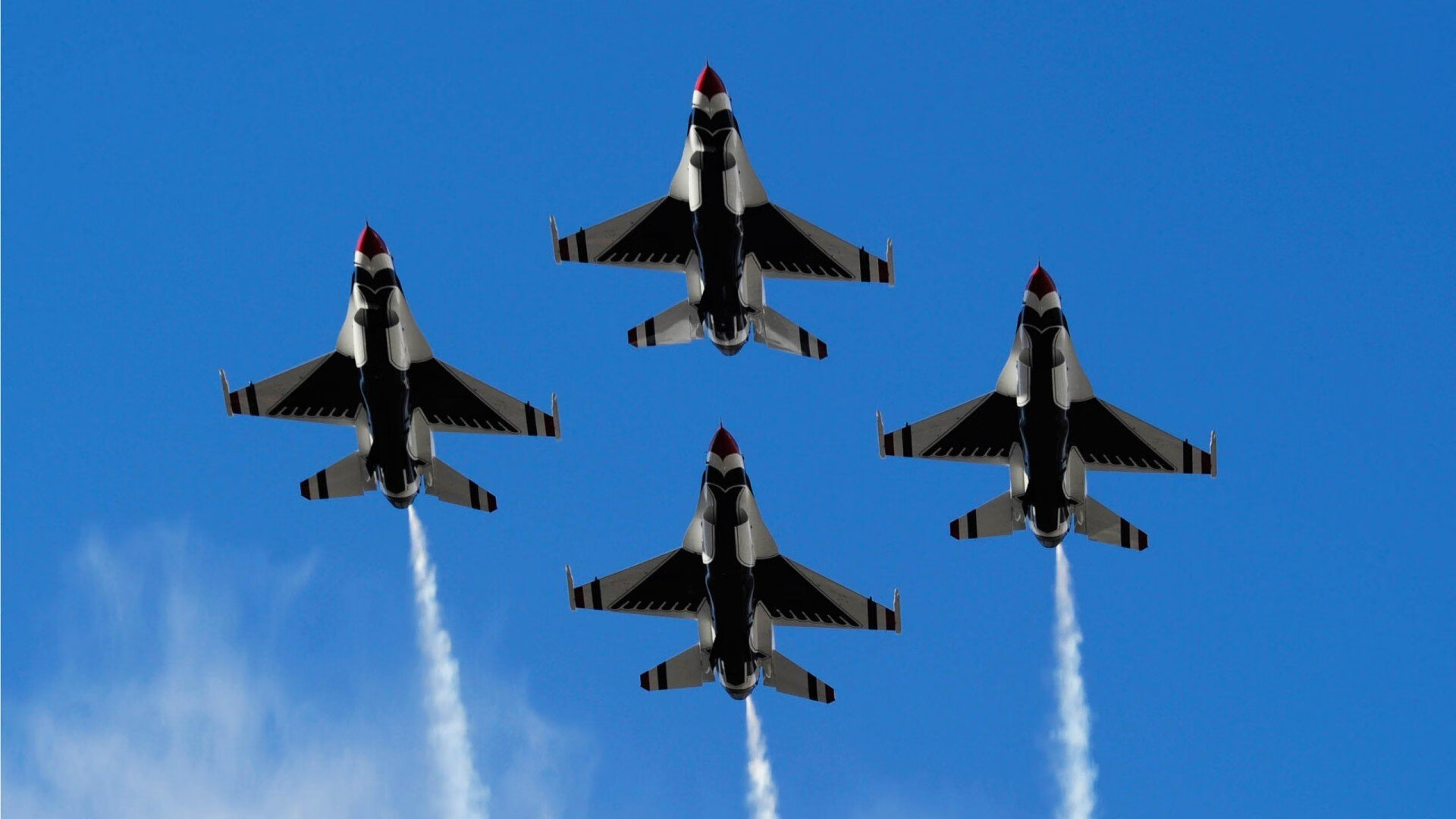 《新兴游戏类型爆发：卡牌、模拟、休闲成电竞新宠》，新型的游戏