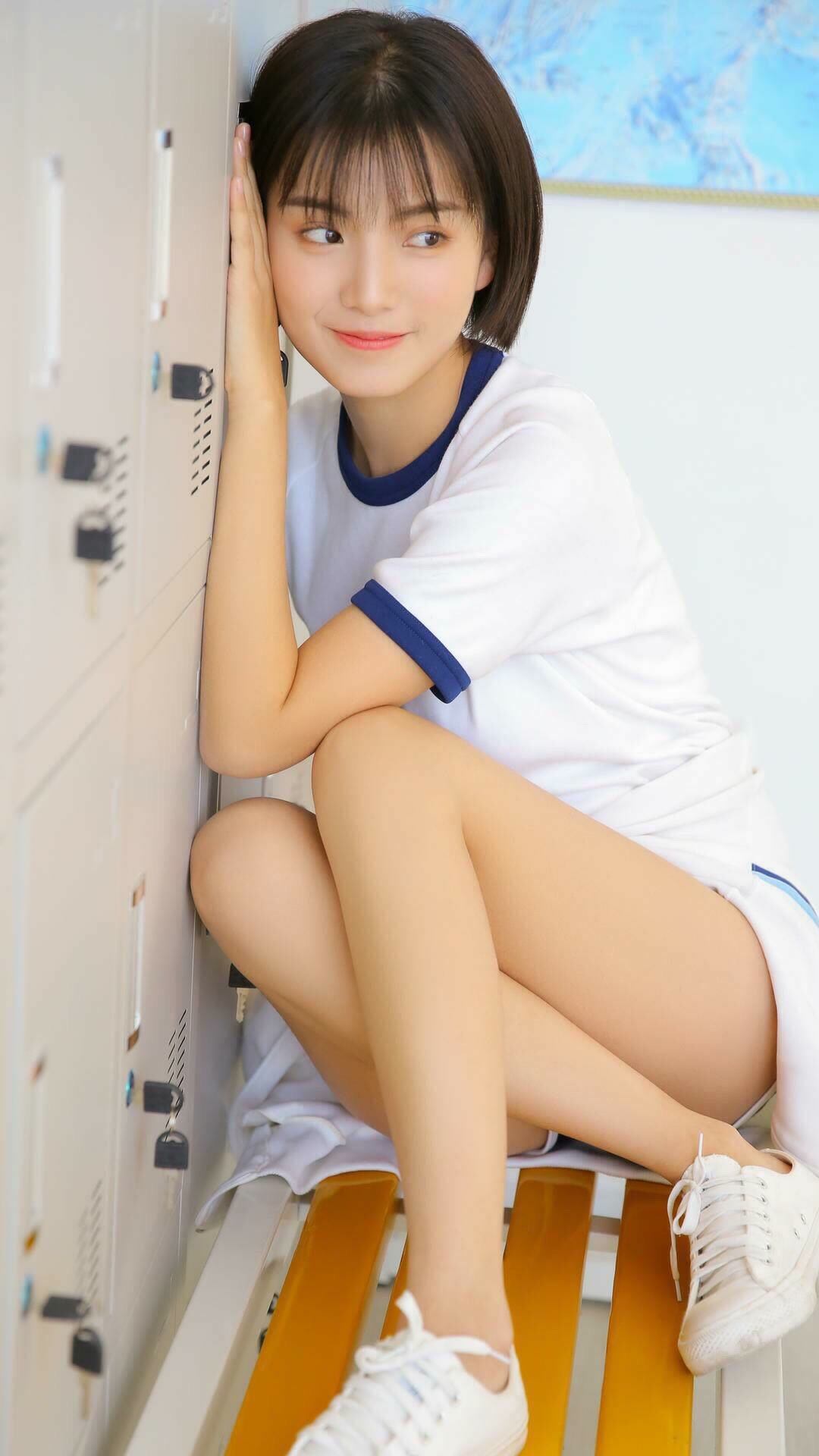 上海海港发布新赛季球衣设计引热议,2021赛季上海海港最新球衣